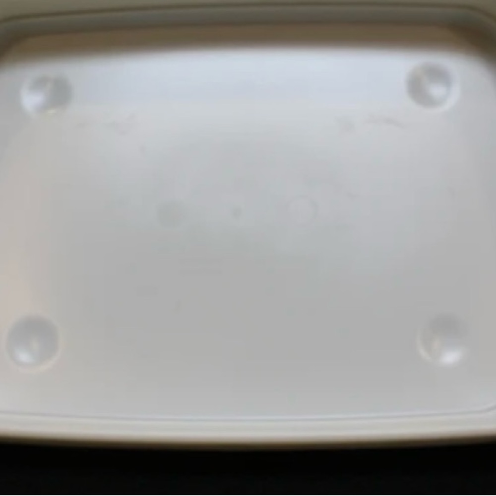 Pampered Chef White Rectangle Server with Lid Chillzanne - Picture 6 of 6